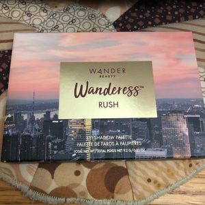 Wander Beauty - Wanderess Rush eyeshadow palette